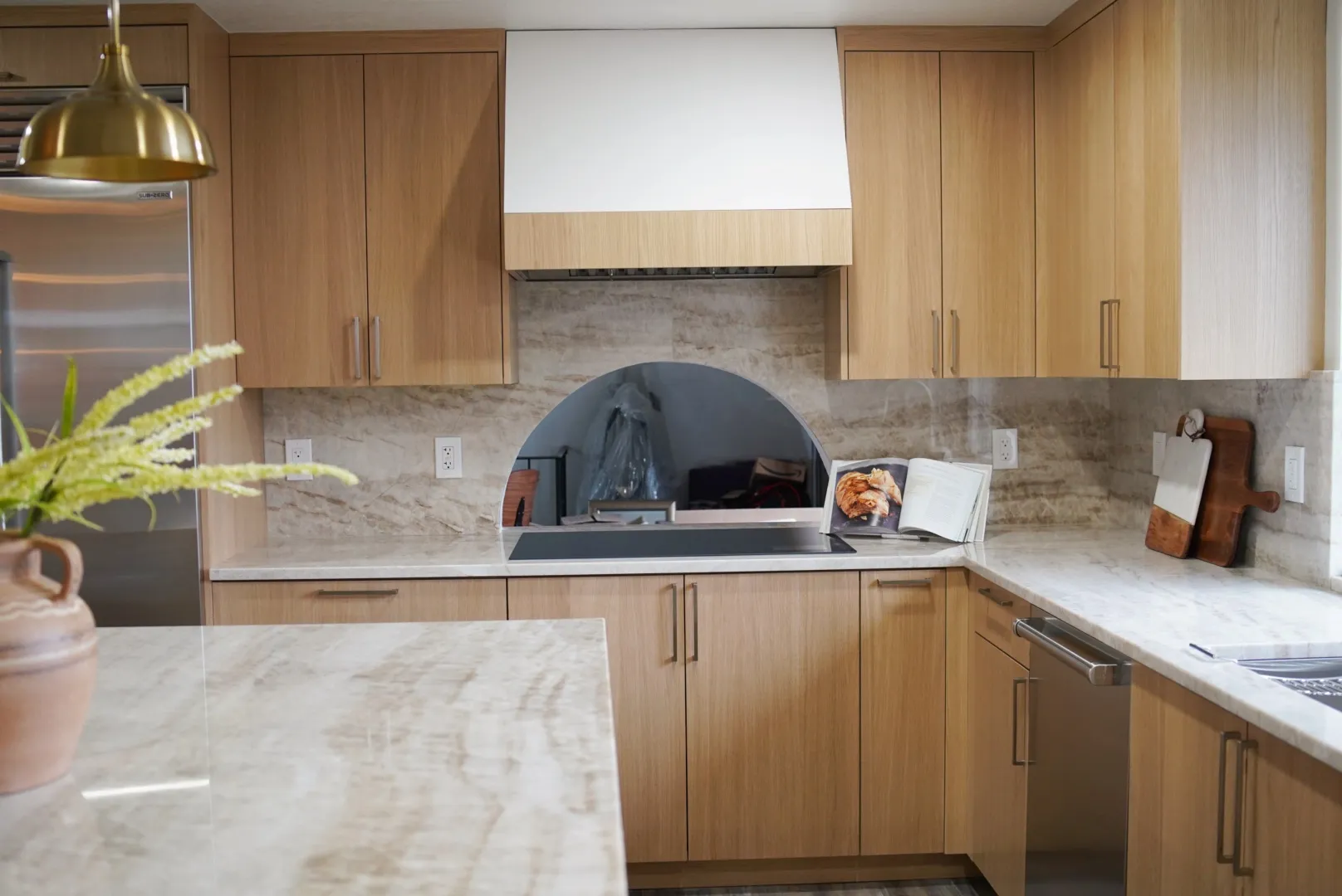 Federal Way, WA — Kitchen + Guest Bath Remodel project image