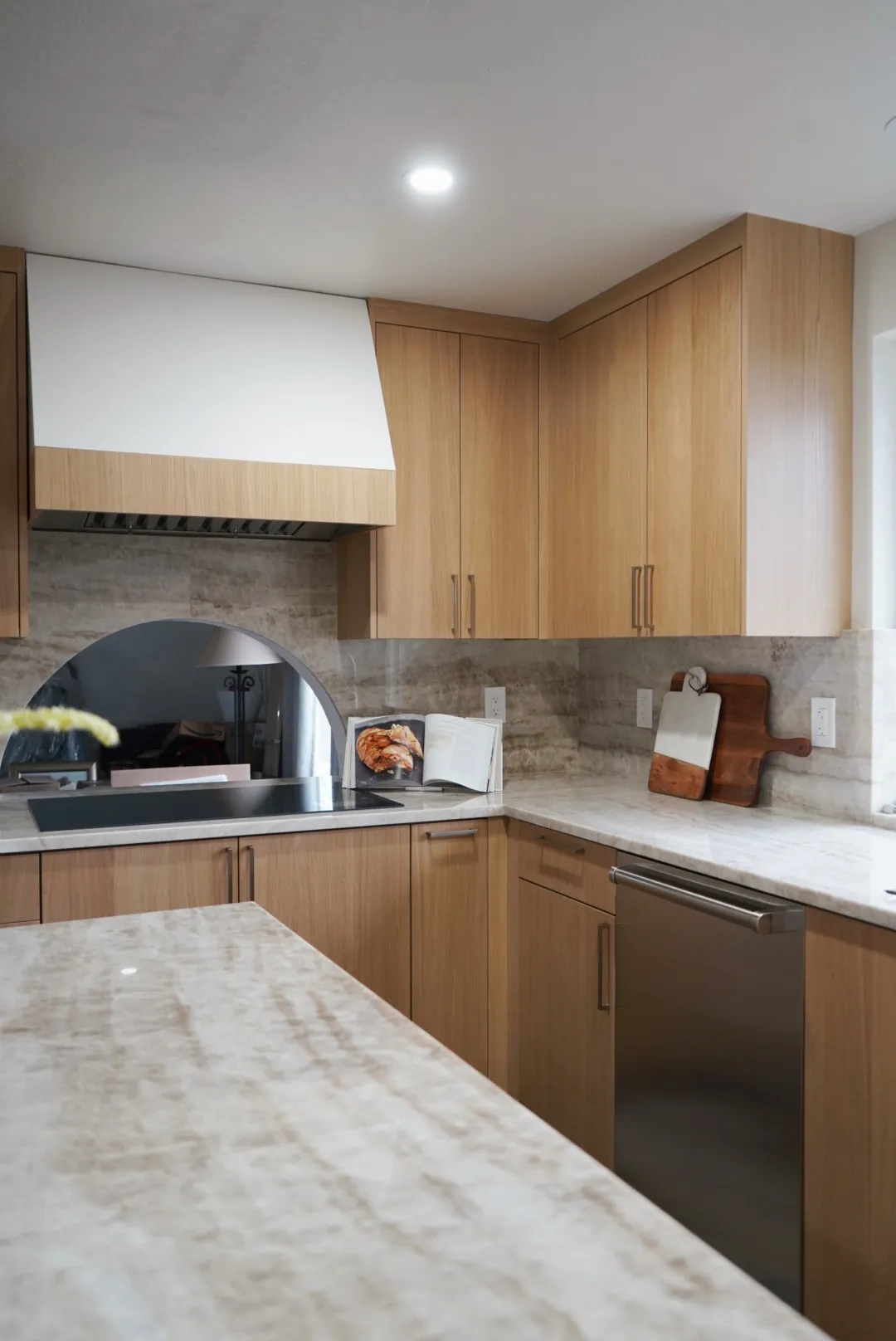 Federal Way, WA — Kitchen + Guest Bath Remodel project image